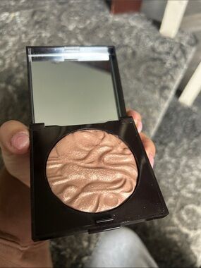 laura mercier Shimmering Rose-Gold Highlighter
